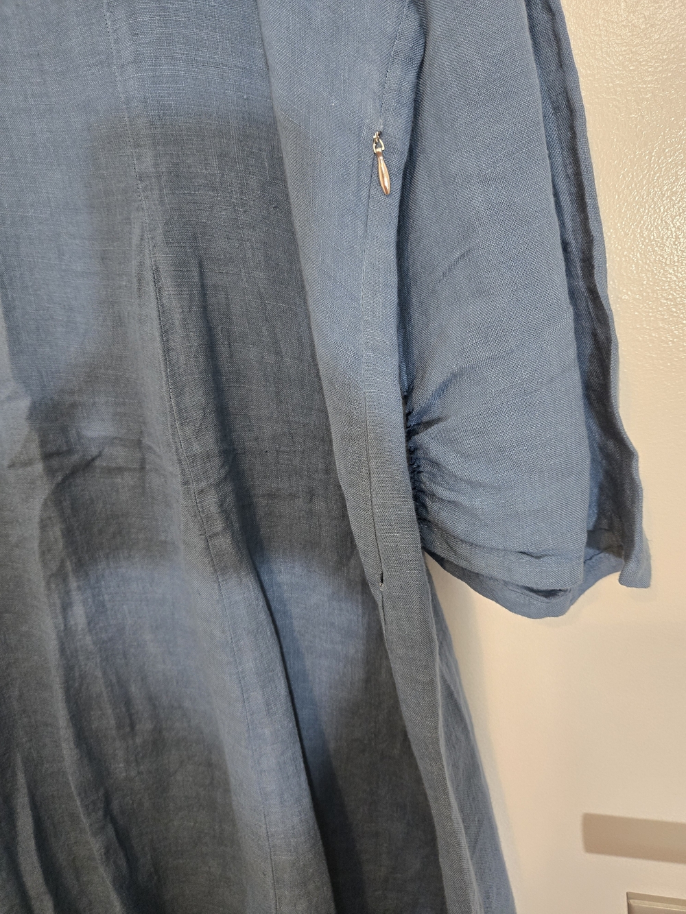 Light Blue High-Low Linen Dress with 3/4 Sleeves - Picture 3 of 9
